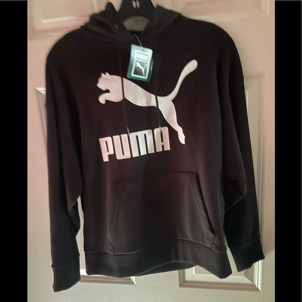 NWT PUMA Women's Classics Logo Hoodie Sz S